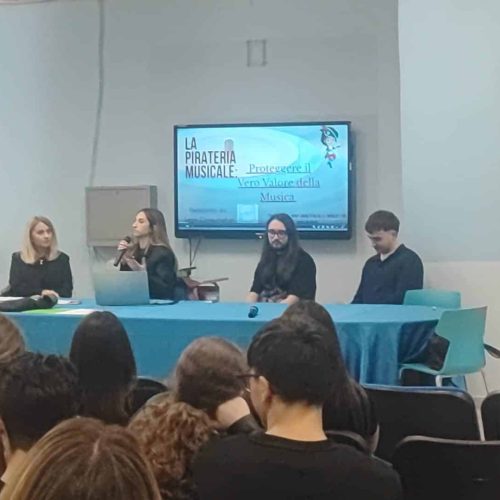 Incontri Scuole Secondarie Superiori progetto “IL VERO HA VALORE. IL FALSO HA UN PREZZO. Tu?”