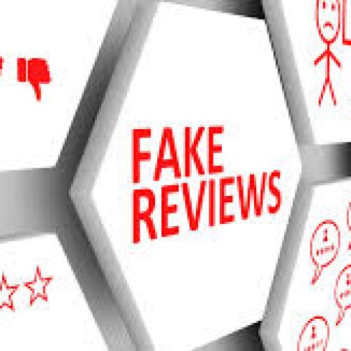 Recensioni false: le nuove norme portino a controlli veri!